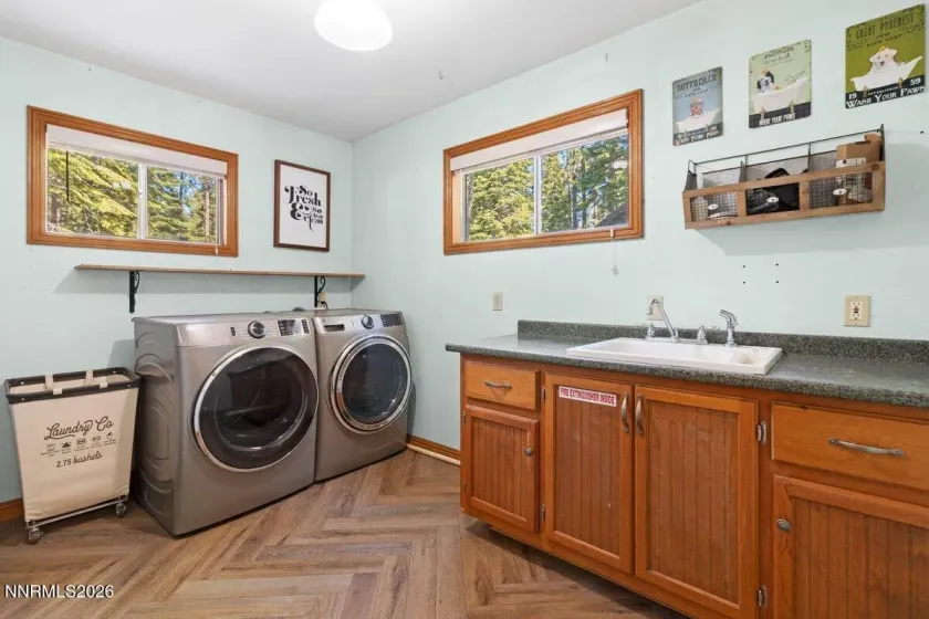 1251 Tata, South Lake Tahoe, California 96150, 3 Bedrooms Bedrooms, ,2 BathroomsBathrooms,Residential,Residential,Tata,260002539