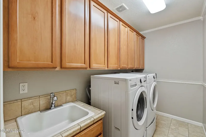 14010 Tagor, Reno, Nevada 89521, 4 Bedrooms Bedrooms, ,3 BathroomsBathrooms,Residential,Residential,Tagor,260002540