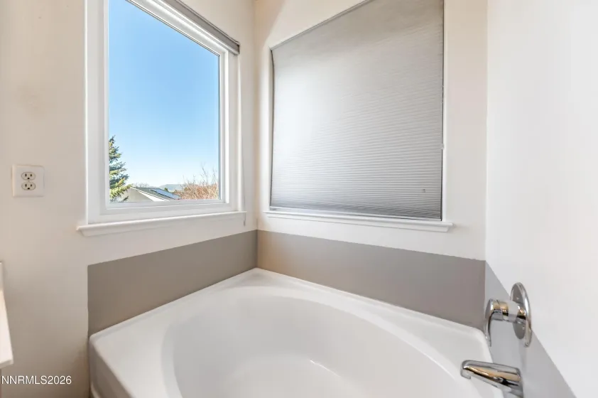 11705 Lone Desert, Reno, Nevada 89506, 4 Bedrooms Bedrooms, ,3 BathroomsBathrooms,Residential,Residential,Lone Desert,260002542