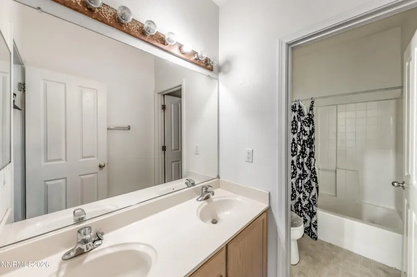 11705 Lone Desert, Reno, Nevada 89506, 4 Bedrooms Bedrooms, ,3 BathroomsBathrooms,Residential,Residential,Lone Desert,260002542