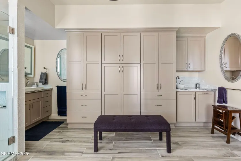 220 Limousin, Genoa, Nevada 89411, 3 Bedrooms Bedrooms, ,5 BathroomsBathrooms,Residential,Residential,Limousin,260002543