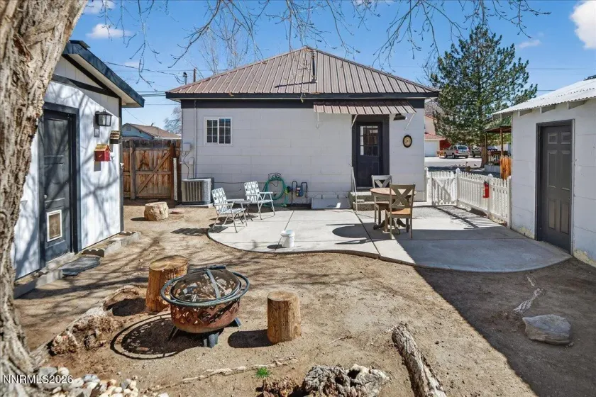 317 Center, Yerington, Nevada 89447, 2 Bedrooms Bedrooms, ,1 BathroomBathrooms,Residential,Residential,Center,260002544