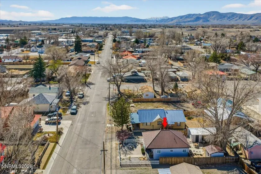 317 Center, Yerington, Nevada 89447, 2 Bedrooms Bedrooms, ,1 BathroomBathrooms,Residential,Residential,Center,260002544