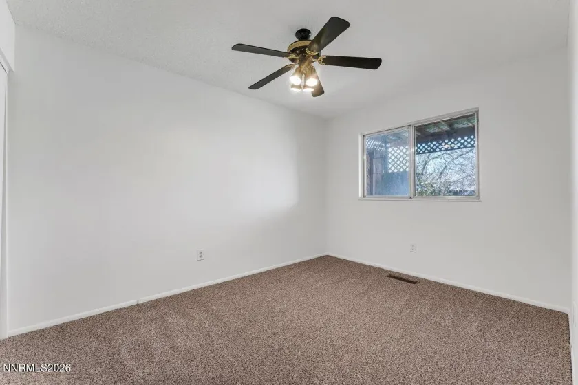 2264 Fernwood, Sparks, Nevada 89434, 3 Bedrooms Bedrooms, ,2 BathroomsBathrooms,Residential,Residential,Fernwood,260002547