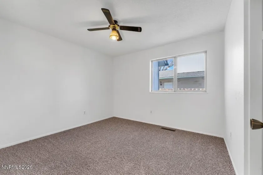 2264 Fernwood, Sparks, Nevada 89434, 3 Bedrooms Bedrooms, ,2 BathroomsBathrooms,Residential,Residential,Fernwood,260002547
