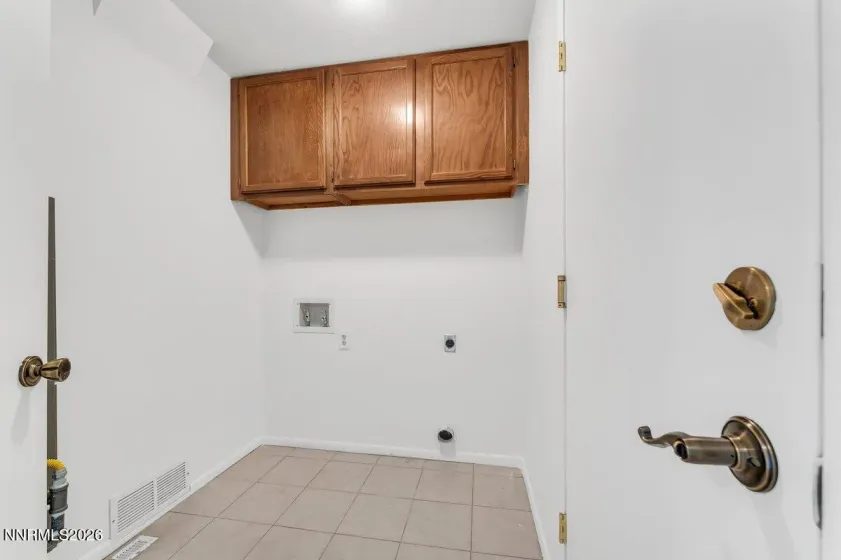 2264 Fernwood, Sparks, Nevada 89434, 3 Bedrooms Bedrooms, ,2 BathroomsBathrooms,Residential,Residential,Fernwood,260002547