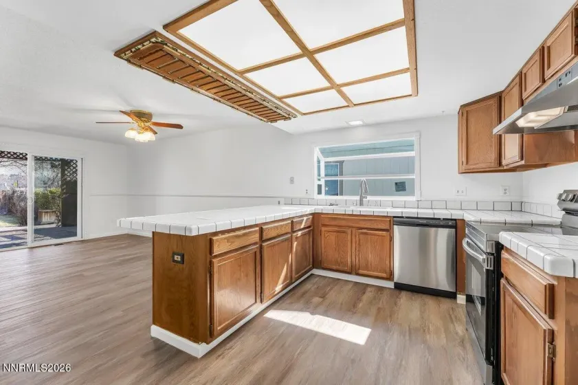 2264 Fernwood, Sparks, Nevada 89434, 3 Bedrooms Bedrooms, ,2 BathroomsBathrooms,Residential,Residential,Fernwood,260002547