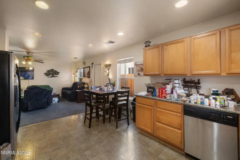 8925 Silverkist, Reno, Nevada 89506, 3 Bedrooms Bedrooms, ,2 BathroomsBathrooms,Residential,Residential,Silverkist,260002552