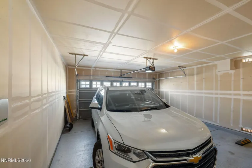 8925 Silverkist, Reno, Nevada 89506, 3 Bedrooms Bedrooms, ,2 BathroomsBathrooms,Residential,Residential,Silverkist,260002552