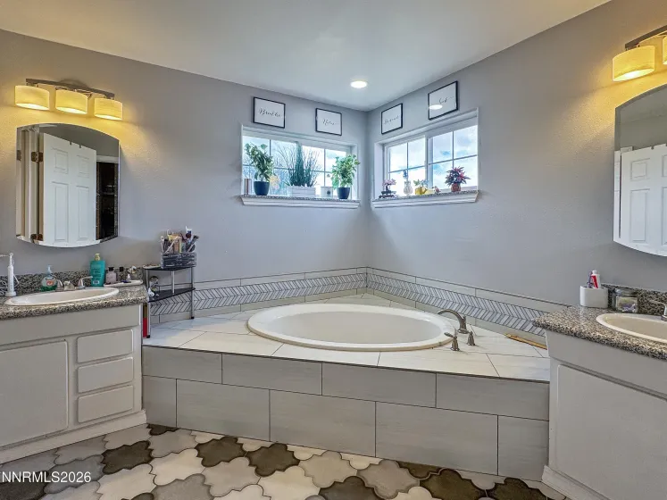 4131 Two Rock Dr., Winnemucca, Nevada 89445, 4 Bedrooms Bedrooms, ,3 BathroomsBathrooms,Residential,Residential,Two Rock Dr.,260002553