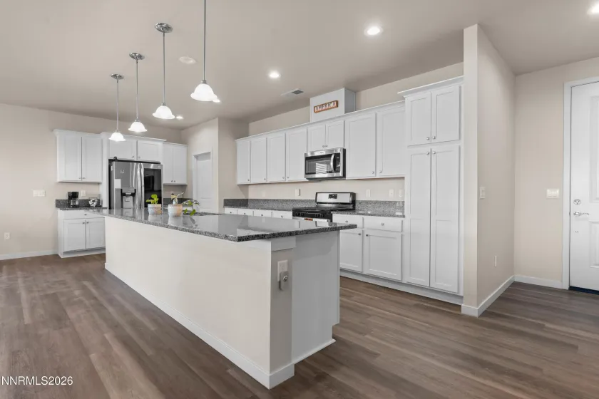 546 Country Hollow, Fernley, Nevada 89408, 3 Bedrooms Bedrooms, ,2 BathroomsBathrooms,Residential,Residential,Country Hollow,260002554