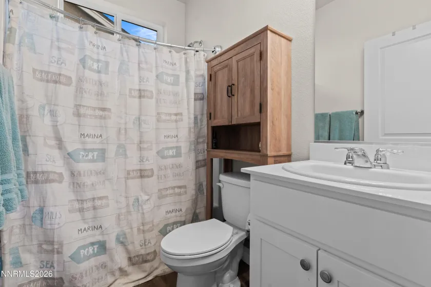 546 Country Hollow, Fernley, Nevada 89408, 3 Bedrooms Bedrooms, ,2 BathroomsBathrooms,Residential,Residential,Country Hollow,260002554