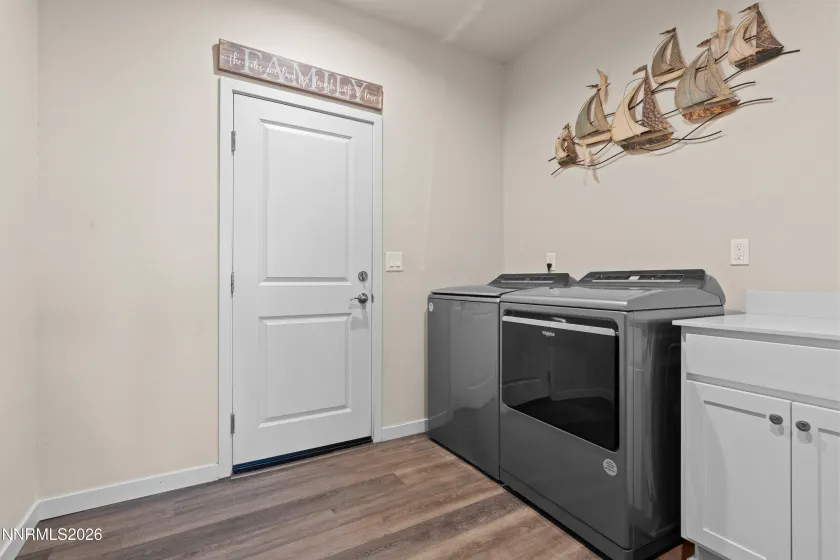 546 Country Hollow, Fernley, Nevada 89408, 3 Bedrooms Bedrooms, ,2 BathroomsBathrooms,Residential,Residential,Country Hollow,260002554