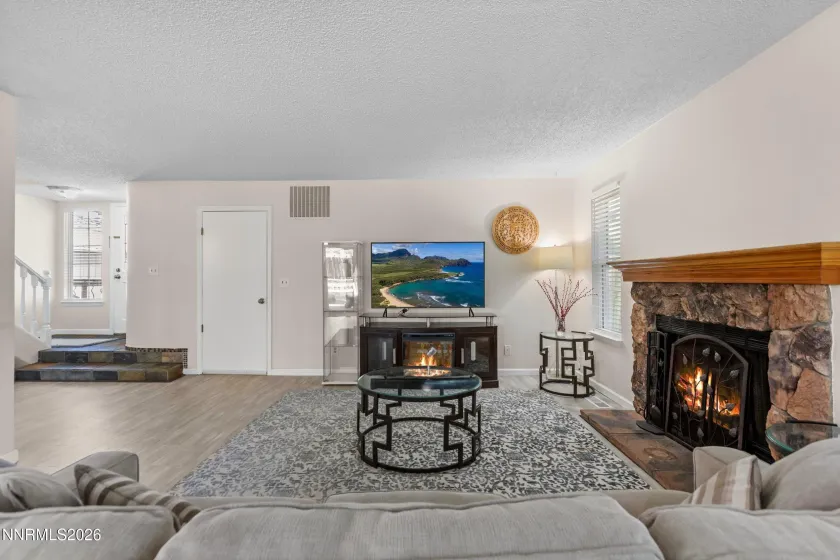 7100 Peppermint, Reno, Nevada 89506, 3 Bedrooms Bedrooms, ,3 BathroomsBathrooms,Residential,Residential,Peppermint,260002555