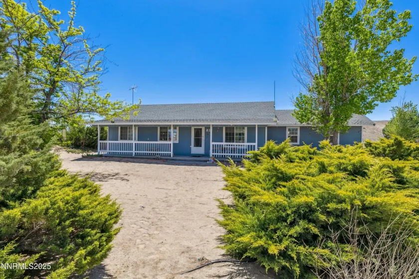 21 Fox, Yerington, Nevada 89447, 3 Bedrooms Bedrooms, ,2 BathroomsBathrooms,Residential,Residential,Fox,250051110