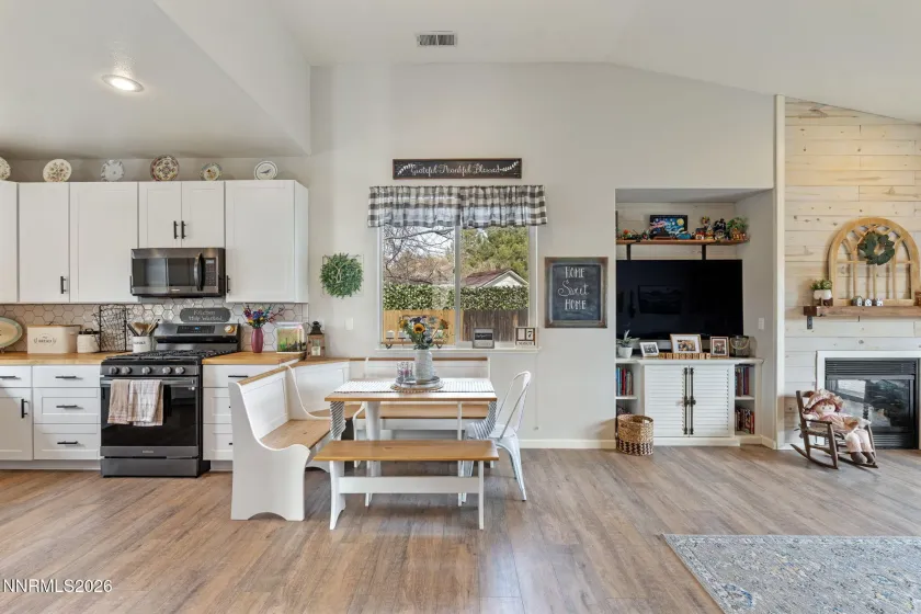 4154 Pillary, Sparks, Nevada 89436, 3 Bedrooms Bedrooms, ,2 BathroomsBathrooms,Residential,Residential,Pillary,260002569