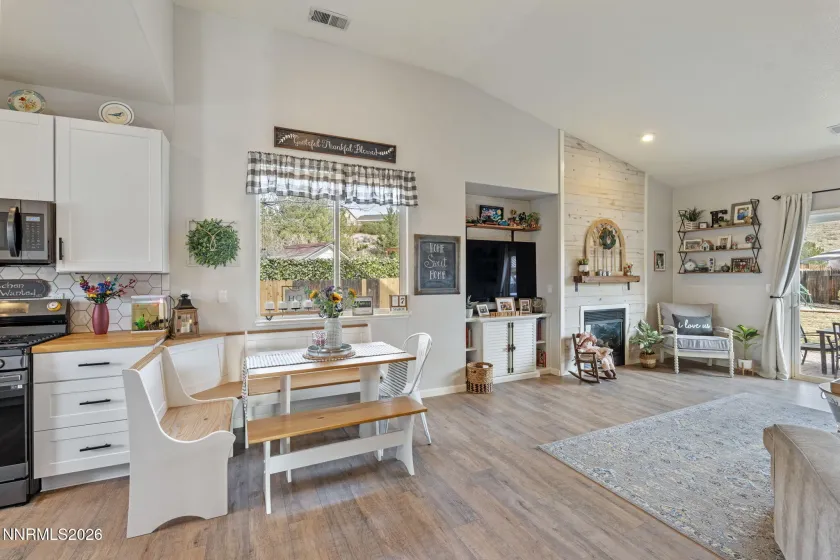 4154 Pillary, Sparks, Nevada 89436, 3 Bedrooms Bedrooms, ,2 BathroomsBathrooms,Residential,Residential,Pillary,260002569