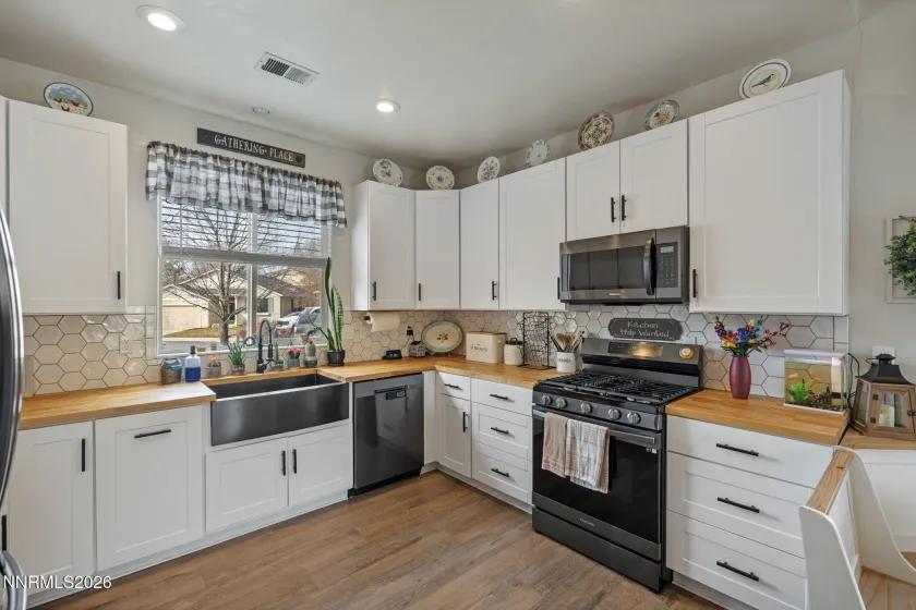 4154 Pillary, Sparks, Nevada 89436, 3 Bedrooms Bedrooms, ,2 BathroomsBathrooms,Residential,Residential,Pillary,260002569