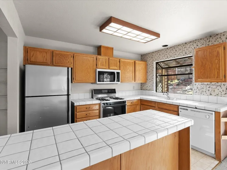 5846 Walnut Creek, Reno, Nevada 89523, 3 Bedrooms Bedrooms, ,2 BathroomsBathrooms,Residential,Residential,Walnut Creek,260002570