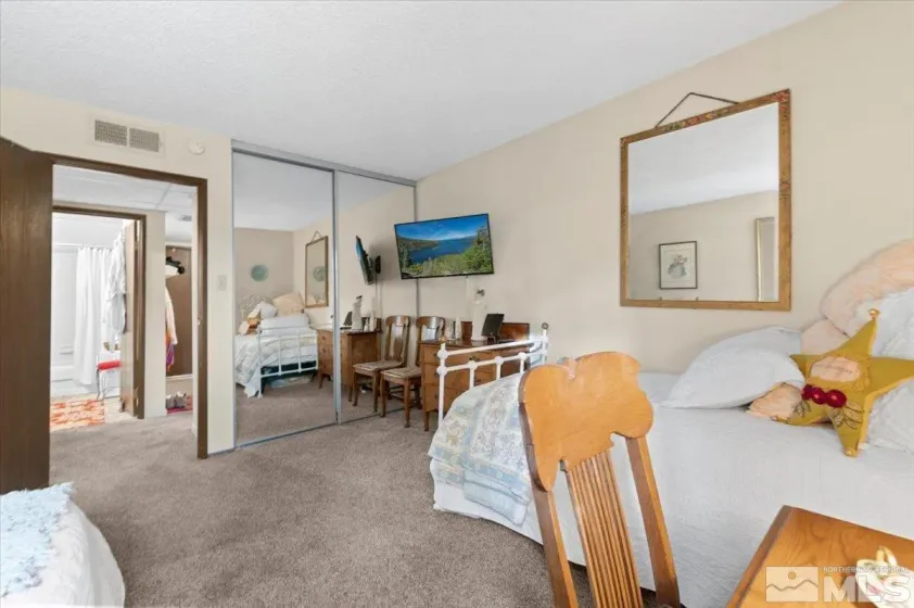 2955 Lakeside, Reno, Nevada 89509, 1 Bedroom Bedrooms, ,1 BathroomBathrooms,Residential,Residential,Lakeside,240014257
