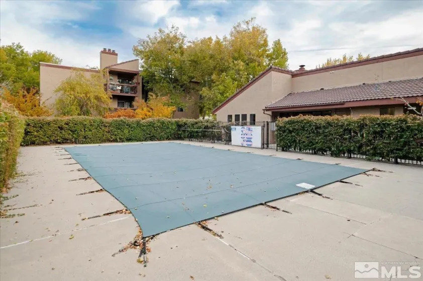 2955 Lakeside, Reno, Nevada 89509, 1 Bedroom Bedrooms, ,1 BathroomBathrooms,Residential,Residential,Lakeside,240014257