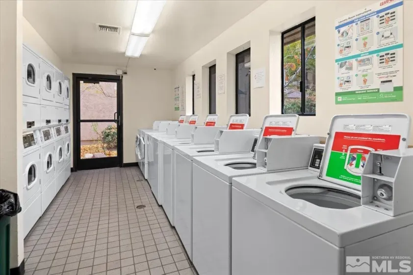 2955 Lakeside, Reno, Nevada 89509, 1 Bedroom Bedrooms, ,1 BathroomBathrooms,Residential,Residential,Lakeside,240014257