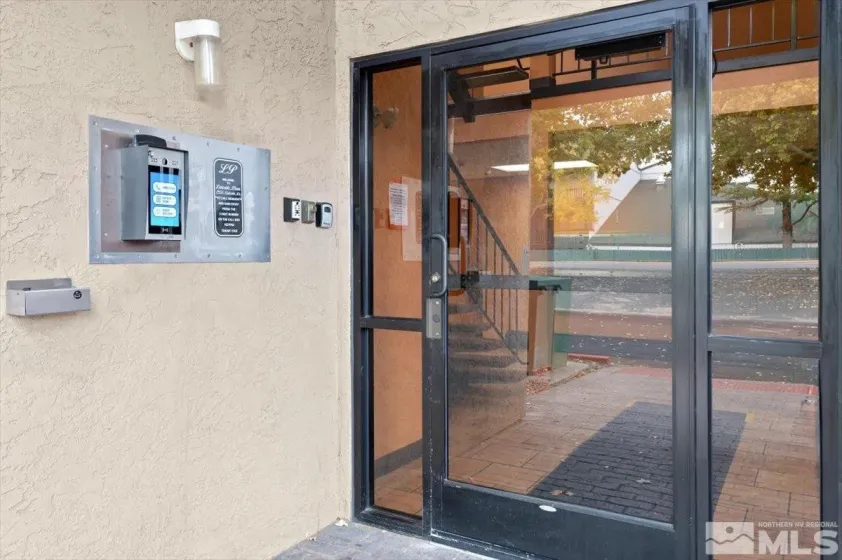 2955 Lakeside, Reno, Nevada 89509, 1 Bedroom Bedrooms, ,1 BathroomBathrooms,Residential,Residential,Lakeside,240014257