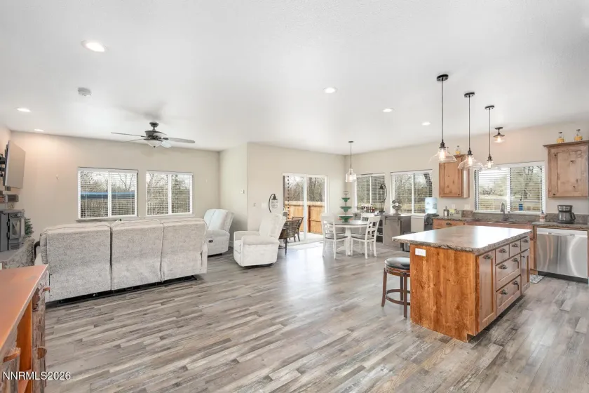 2217 Verona, Fallon, Nevada 89406, 3 Bedrooms Bedrooms, ,3 BathroomsBathrooms,Residential,Residential,Verona,260001813