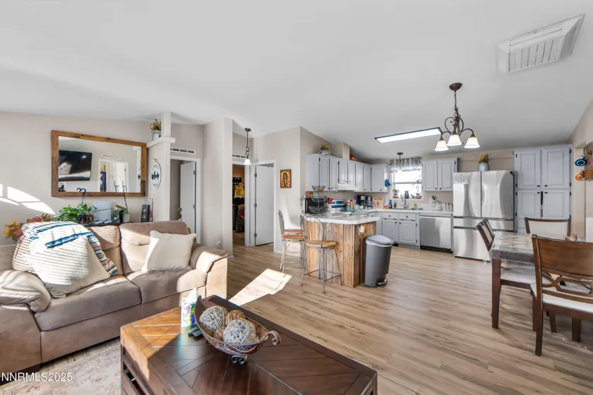 4635 Brayton, Winnemucca, Nevada 89445, 3 Bedrooms Bedrooms, ,2 BathroomsBathrooms,Residential,Residential,Brayton,260002571