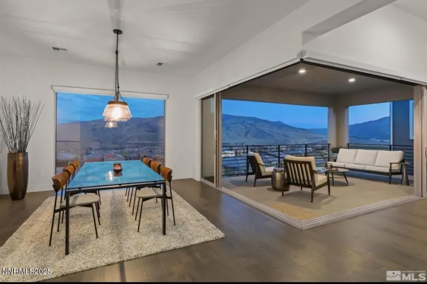 9176 Graycliff, Reno, Nevada 89523, 5 Bedrooms Bedrooms, ,6 BathroomsBathrooms,Residential,Residential,Graycliff,260002572