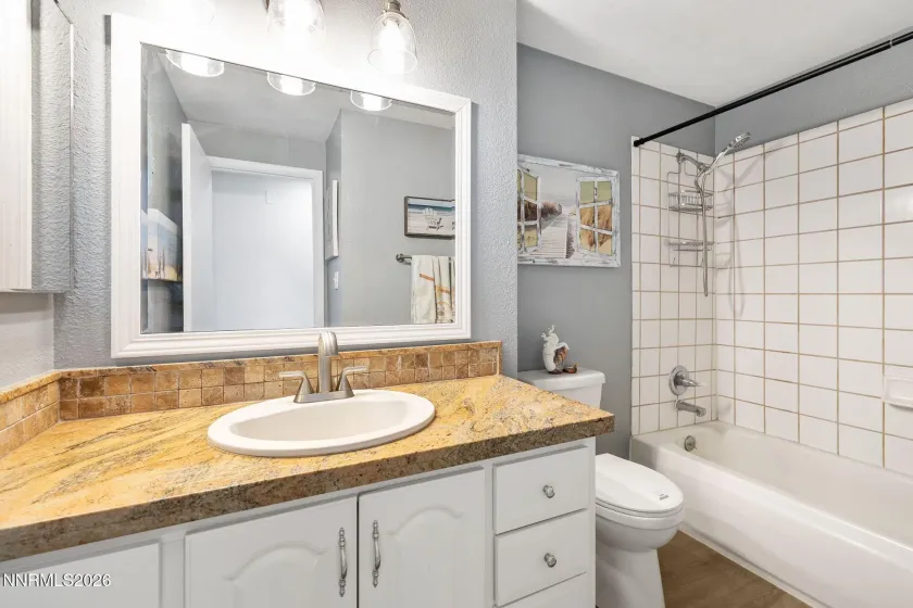 7275 Offenhauser, Reno, Nevada 89511, 4 Bedrooms Bedrooms, ,3 BathroomsBathrooms,Residential,Residential,Offenhauser,260002585