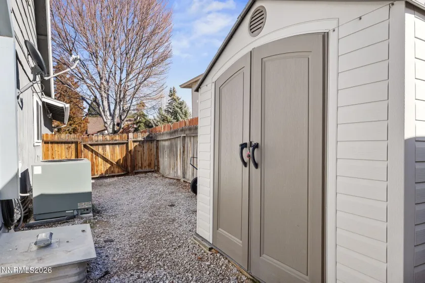 7275 Offenhauser, Reno, Nevada 89511, 4 Bedrooms Bedrooms, ,3 BathroomsBathrooms,Residential,Residential,Offenhauser,260002585