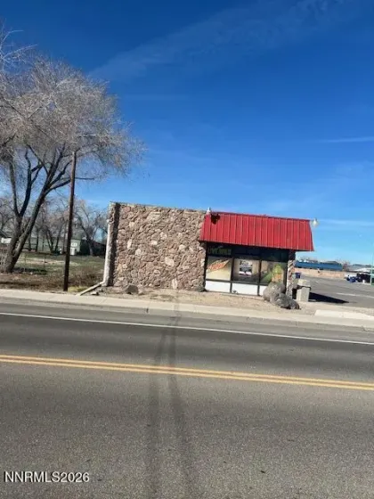 101 Freeport, Fallon, Nevada 89406, ,Commercial Sale,Residential,Freeport,260002586
