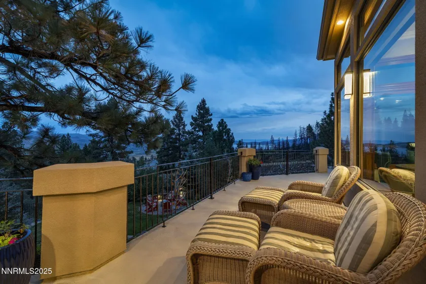 370 Timberlake, Reno, Nevada 89511, 4 Bedrooms Bedrooms, ,5 BathroomsBathrooms,Residential,Residential,Timberlake,250055202