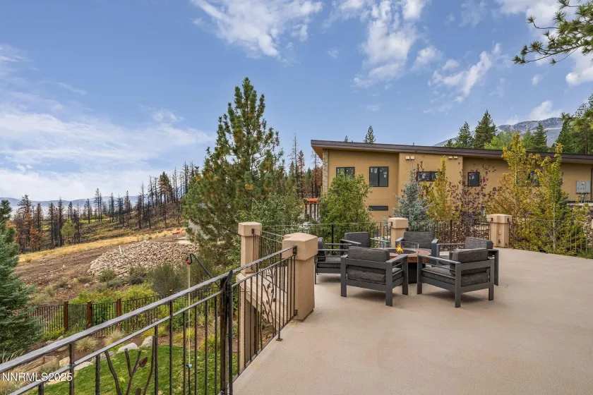 370 Timberlake, Reno, Nevada 89511, 4 Bedrooms Bedrooms, ,5 BathroomsBathrooms,Residential,Residential,Timberlake,250055202