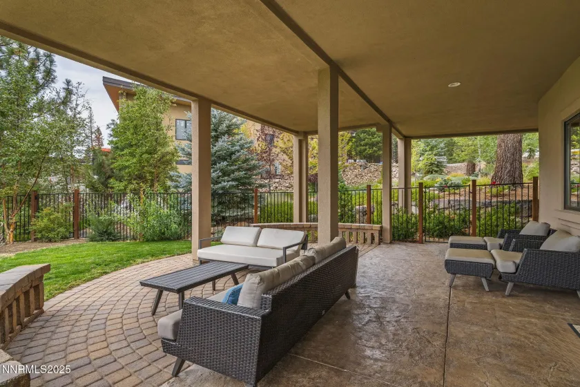 370 Timberlake, Reno, Nevada 89511, 4 Bedrooms Bedrooms, ,5 BathroomsBathrooms,Residential,Residential,Timberlake,250055202