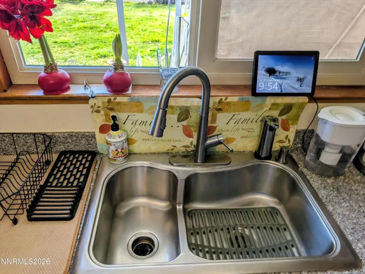 1487 Quail, Gardnerville, Nevada 89410, 4 Bedrooms Bedrooms, ,3 BathroomsBathrooms,Residential,Residential,Quail,260002591