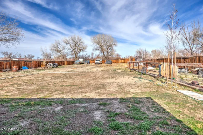 2530 Birch, Fallon, Nevada 89406, 3 Bedrooms Bedrooms, ,2 BathroomsBathrooms,Residential,Residential,Birch,260002592