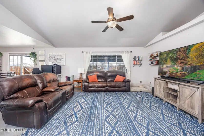 2530 Birch, Fallon, Nevada 89406, 3 Bedrooms Bedrooms, ,2 BathroomsBathrooms,Residential,Residential,Birch,260002592