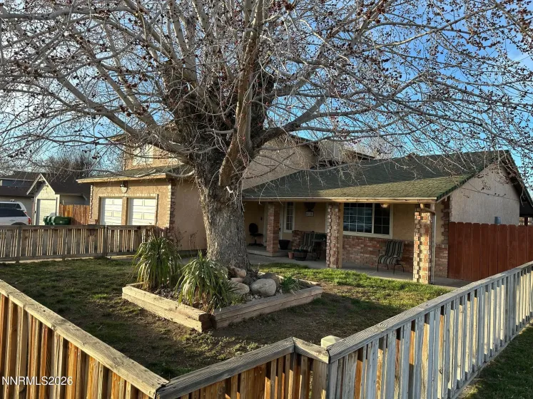 4185 Mira Loma, Reno, Nevada 89502, 3 Bedrooms Bedrooms, ,3 BathroomsBathrooms,Residential,Residential,Mira Loma,260002595