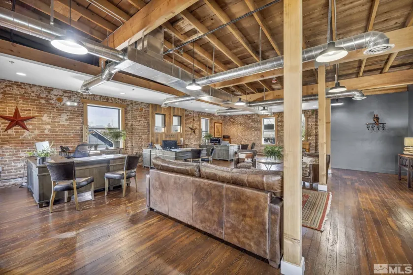 1453 Hwy 395, Gardnerville, Nevada 89410, ,Commercial Sale,Residential,Hwy 395,260002596