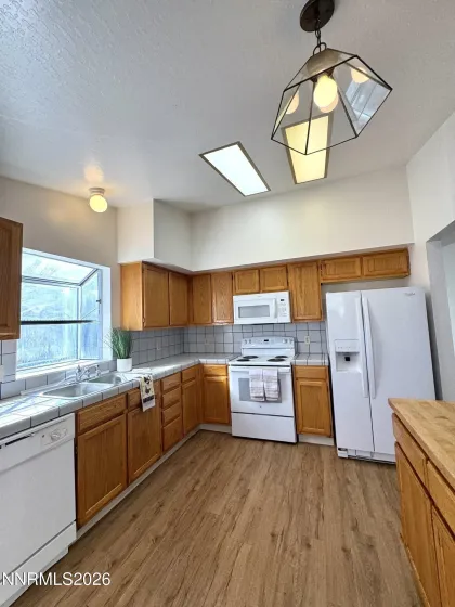 6052 Walnut Creek, Reno, Nevada 89523, 3 Bedrooms Bedrooms, ,2 BathroomsBathrooms,Residential Lease,Manufactured,Walnut Creek,260002603