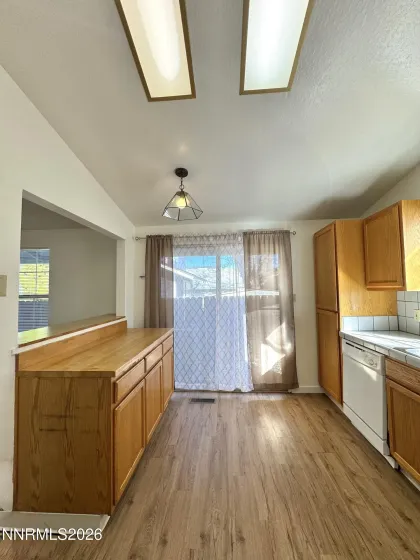 6052 Walnut Creek, Reno, Nevada 89523, 3 Bedrooms Bedrooms, ,2 BathroomsBathrooms,Residential Lease,Manufactured,Walnut Creek,260002603