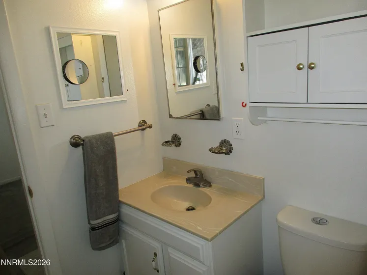 812 Chernus, Carson City, Nevada 89703, 3 Bedrooms Bedrooms, ,2 BathroomsBathrooms,Residential,Residential,Chernus,260002608