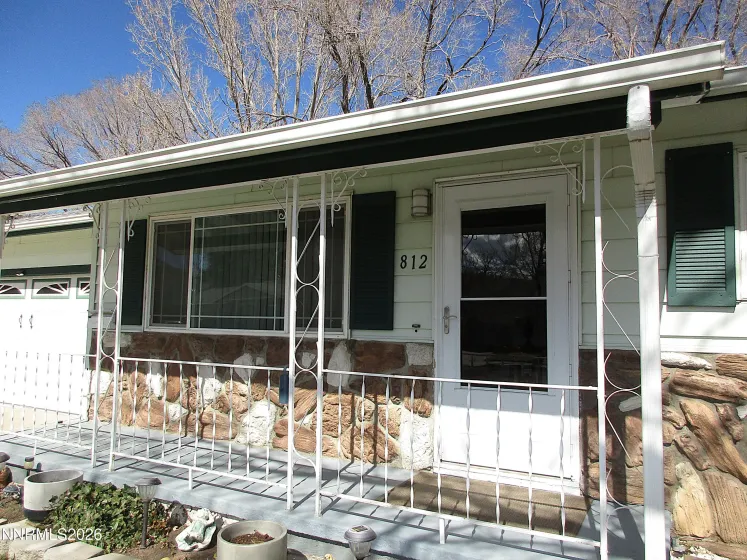 812 Chernus, Carson City, Nevada 89703, 3 Bedrooms Bedrooms, ,2 BathroomsBathrooms,Residential,Residential,Chernus,260002608