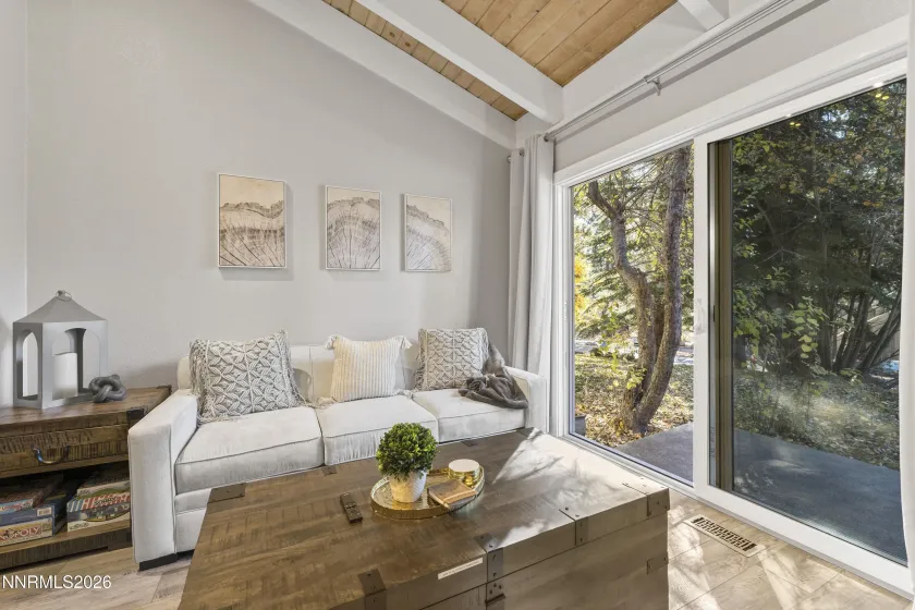 810 Alder, Incline Village, Nevada 89451, 2 Bedrooms Bedrooms, ,1 BathroomBathrooms,Residential,Residential,Alder,260002614