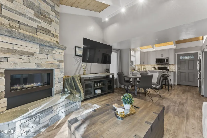 810 Alder, Incline Village, Nevada 89451, 2 Bedrooms Bedrooms, ,1 BathroomBathrooms,Residential,Residential,Alder,260002614