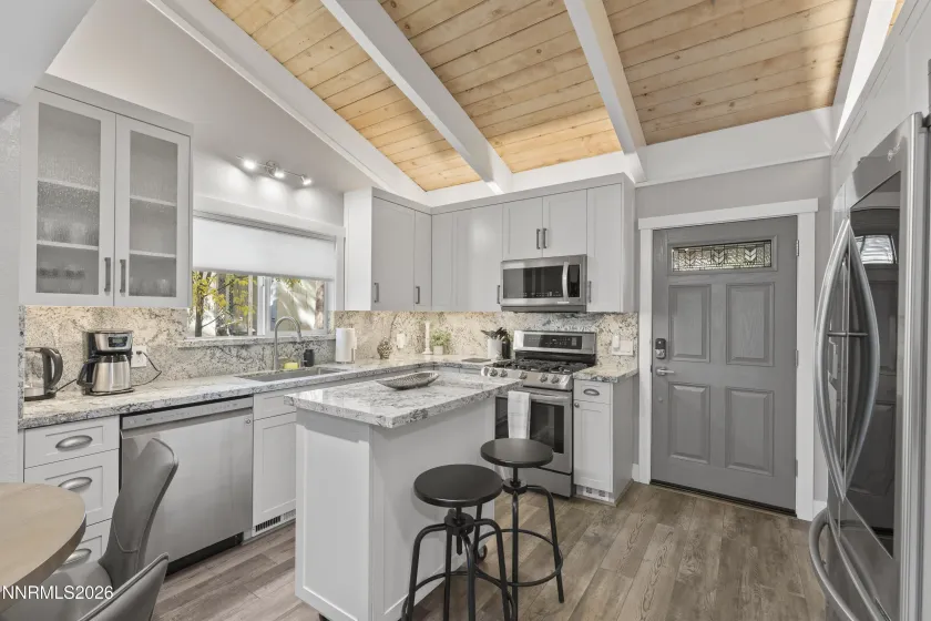 810 Alder, Incline Village, Nevada 89451, 2 Bedrooms Bedrooms, ,1 BathroomBathrooms,Residential,Residential,Alder,260002614