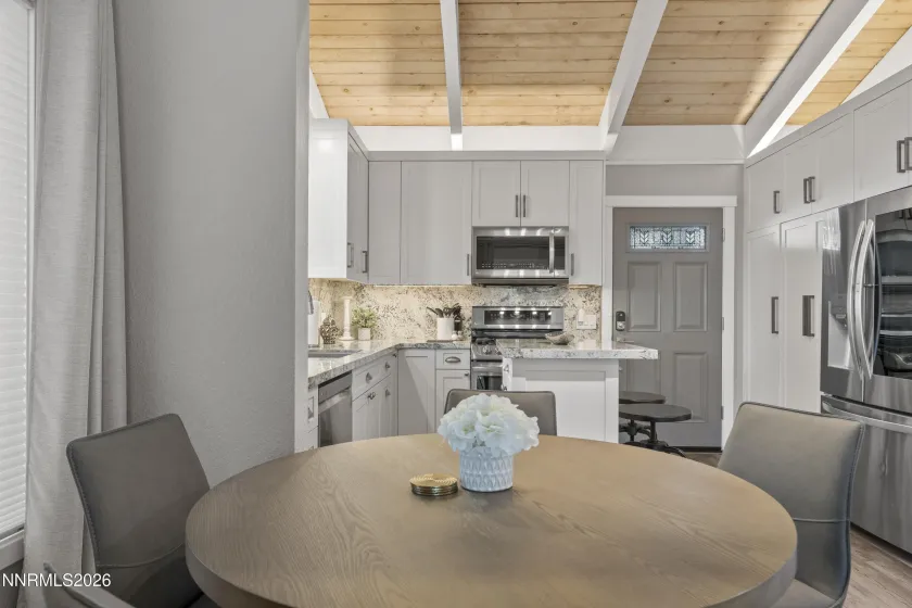 810 Alder, Incline Village, Nevada 89451, 2 Bedrooms Bedrooms, ,1 BathroomBathrooms,Residential,Residential,Alder,260002614