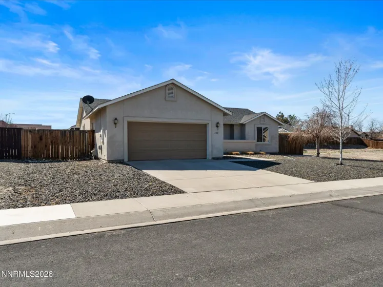 400 Bens, Fernley, Nevada 89408, 3 Bedrooms Bedrooms, ,2 BathroomsBathrooms,Residential,Residential,Bens,260002619